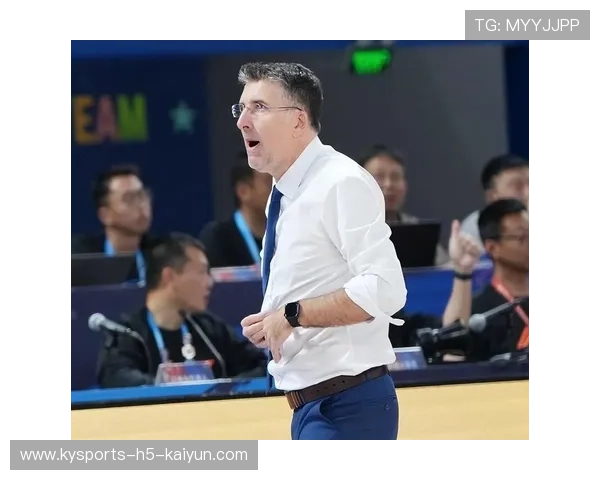 CBA 主帅怒批外援不防守：拿高薪干啥？